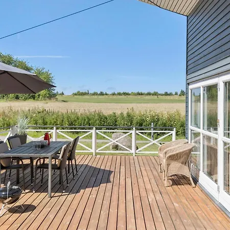 Lovely In With Wifi Holiday home