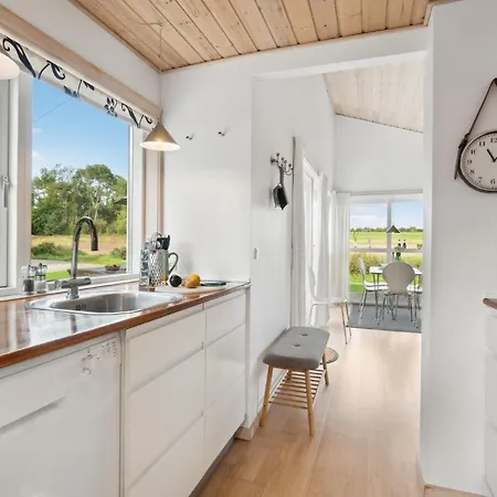 Lovely In With Wifi Holiday home Gudhjem